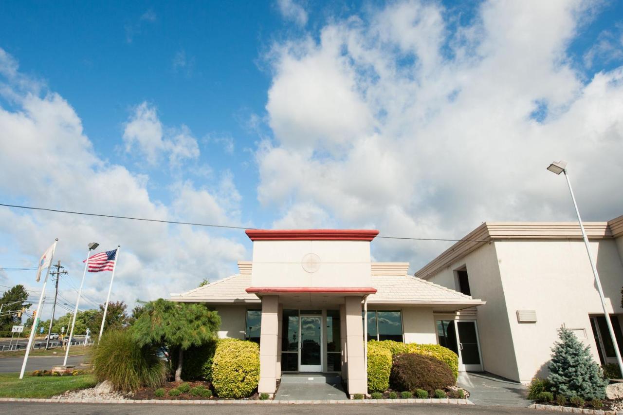 Garden Executive Hotel South Plainfield Exterior photo